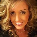 Paulette Mott's Instagram, Twitter & Facebook