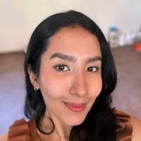 7 "Yara Parada" profiles