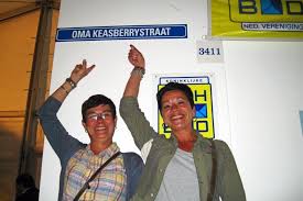 Love Lives On For Sandra