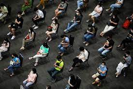 Doch du kannst jetzt gleich einen blick in seine wahren gefühle für dich werfen. Covid Impfung Frauen Melden Doppelt So Viele Nebenwirkungen