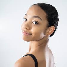 Sierra Canfield's Instagram, Twitter & Facebook