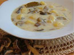 1 kg akejkoľvek ryby, soľ, 1,5 l vody, 120 g koreňovej zeleniny, 30 g cibule, 3 strúčiky cesnaku, celé čierne a nové korenie, bobkový list, 5 dl kyslej smotany, 1 lyžica hladkej múky, ikry alebo mliečie z ryby, 10 g masti. Hribova Polievka So Smotanou A Zemiakmi Recepty Simaco