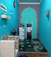 Pada desain kali ini mengusung tema rumah komersil yang nah, bagi sahabat wdesain semua, jika ingin memiliki usaha sampingan seperti rumah kos atau kontrakan, mungkin, desain rumah kali ini, bisa jadi. 15 Desain Mushola Minimalis Untuk Rumah Kecil Cantik