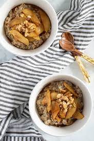 Cinnamon Chia Oatmeal With Caramelized Apple Recipe Recipes Breakfast Recipes Food