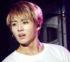 Freakin Blond Jungkook Kills Me Jungkook Blonde Taehyung