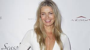 Her fame soared further after she graced the cover of sports illustrated swimsuit. Supermodel Paulina Porizkova And Her Mom Prove That Body Confidence Is Ageless Vogue