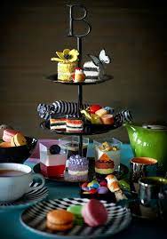C Est La B Opens Second Branch In Hong Kong The De 5 Heures Boissons Au The Salon De The