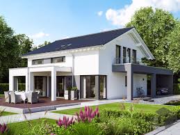 Dieses Und Viele Hauser Mehr Gibt Es Auf Fertighaus De Ihr Hausbau Aus Einer Hand Schnell Preiswert Und Von Gepruften Fertighaus Kaufen Haus Bauen Hauswand