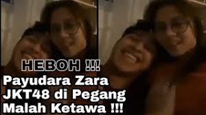 Jun 14, 2021 · dilansir di al araby, ahad (13/6), perilman diduga membuat komentar kontroversial dalam sebuah pesan di media sosial kepada seorang model palestina qaher harhash. Trending Tt Zara Adhisty Jkt48 Insta Story Zara Jkt48 Youtube