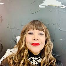 St. Vincent-St. Mary High School stand up!!! LeBron James shows love to his  alma mater for making hoops history. #StriveForGreatness🚀