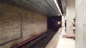 Armata poporului este o staţie de metrou în bucureşti, situată în sectorul 6 al municipiului. Lpeivqh43qnq M