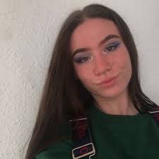 alyssa draper (@alyssadraper4)