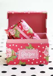 Alta Flora Apron And Recipe Box Set 43 99 At Shopruche Com Perfect For The Chef And Baker This Gift Set Is Complete With A Pink Handmade Uk Gifts Recipe Box