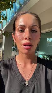 A little natural lighting. U better RUN AND BUY THAT BRUSH! @Dollar Tree  #MHB #musthavebeautybrush #dollarndaquarter