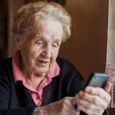 Older people who use smartphones 'have lower rates of cognitive decline'