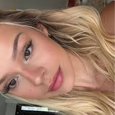 Abby Lynn's Instagram, Twitter & Facebook