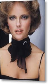 Cheryl Tiegs Wearing A Doro Scarf Metal Print by Bob Stone