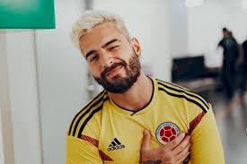 The words he puts under this post: Maluma Hits With Radical Change Of Look By Quarantine Archynewsy