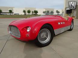 The cylinder block and heads were cast from light alloy, a metal that was strong but lightweight. Ferrari 340mm Vignale Spider 0280am Replica Rare Car Network