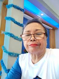 🎉 I recently helped Farfaryo, Edelyn Osorno and Twinnie Liza Sayson earn  the Conversation Starter badge! It's exciting support them and be a part of  their community. Check out their content and