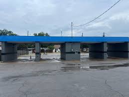 Fort Worth self-service car wash for sale, 3,520 sqft
