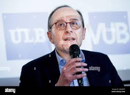 Leo ku hi-res stock photography and images