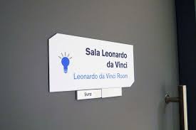 Placa Indicativa De Porta Com Trilho Livre Ocupado Sinalizacao Cores