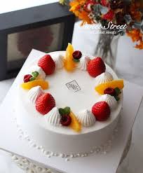 Hottest Free Of Charge Fruit Cake Decoration Tips Charge Decoration Fruit Hottest Caketoppings Fruit Cake Design Yummy Cakes Easy Cake Decorating