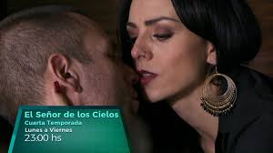 Connie Limón entre la espada y la pared a Aurelio 😱😱, Esta noche se  prende #ElSeñorDeLosCielos, cuarta temporada a las 23 hs🔥, 🟢Desde la web:  www.latele.com.py