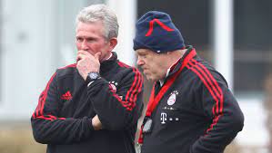 Dass gerland beim rekordmeister einen anderen posten übernehmen könnte soll derweil ebenso ausgeschlossen sein. Bermuda Shorts Und Birkenstocks Jupp Heynckes Enthullt Irre Gerland Story 90min