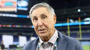 Gary Danielson, broadcaster and ex-Detroit Lions QB, retiring from TV