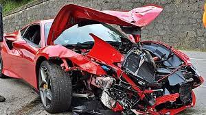 El accidente fatal ocurrió durante la sesión de calificación del gran premio de bélgica, cuando su ferrari chocó contra el de jochen mass, a unos 225 km/h, lo cual provocó que su monoplaza. Cohete Suarez Tras Su Accidente Con Un Ferrari Intente Esquivarlo Pero No Fue Suficiente