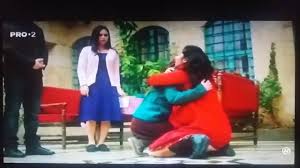 Serialul a început să fie difuzat la 29 martie 2013. Nu PierdeÈi In Seara Asta Ep Trandafirul Negru Karagul