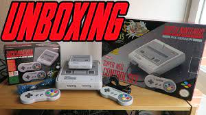 Top 100 mejores juegos de super nintendo / snes de la historia por las votaciones de mis suscriptores y jugarlos gracias a la. Super Nintendo Snes Classic Mini Unboxing Comparison Youtube