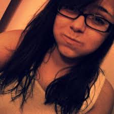 Alexis Navarro's Instagram, Twitter & Facebook