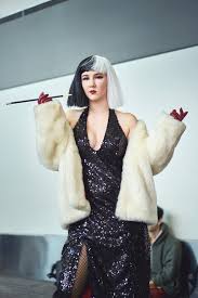 With no conventions, cosplayers are developing creative skills and looking for new ways to show off. Cruella De Vil Cosplay Sacanime Winter 2017 Album On Imgur