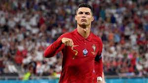 Ngoài pha làm bàn trong trận chung kết euro 2004, cầu thủ này còn ghi bàn gỡ hòa trong trận đấu với tbn ở vòng bảng (tiền đề để hy lạp có vé vào vòng đấu tiếp theo) và ghi bàn duy nhất vào lưới đội tuyển pháp ở vòng tứ kết. Ronaldo Ghi Ban Nhiá»u HÆ¡n Vua Pha LÆ°á»i Chin Giáº£i Euro Vnexpress Thá» Thao