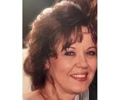 Deborah Richter's Instagram, Twitter & Facebook