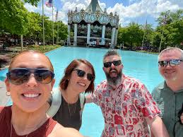 Madison Emamjomeh (@mrsemamjomeh)