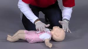 0 1 Yas Bebeklerde Temel Yasam Destegi Bebek Urunler Yastiklar