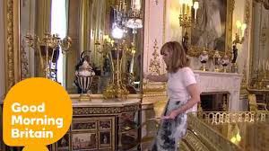 It replaced saint james palace as the official residence in 1837. The Queen S Hidden Door Inside Buckingham Palace Good Morning Britain Youtube