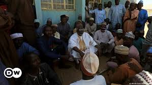 Ziyarci shafin bbc hausa domin samun rahotannin bidiyo da hotuna kan labarun najeriya da nijar da ma sauran sassan duniya baki daya. Dw Hausa Najeriya Najeriya Tashar Cajin Motoci A Sakkwato Duka Rahotanni Don Karin Bayani Sai A Latsa Jettieh Dropsy