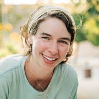 Annette Davis's Instagram, Twitter & Facebook