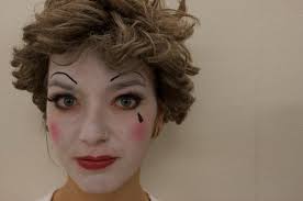 Mess America: A Nation In Various States of Dis-Dress