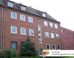 Unsere vermieter informieren sie gern über die aktuellen angebote. 3 Zimmer Wohnung Zu Vermieten Hamburger Strasse 140 18069 Rostock Reutershagen Mapio Net