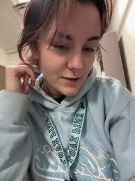 Savannah Bartlett's Instagram, Twitter & Facebook