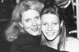 Gwyneth kate paltrow (born september 27, 1972 in of course she continued to play wendy in flashbacks to when she's a young woman too. 30 Pictures Of Gwyneth Paltrow When She Was Young