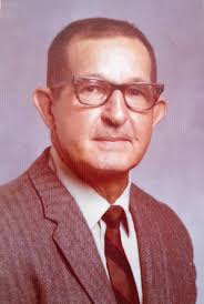 Lots of photos before Armand's Uncle Sutton matriculated Friday 🥹