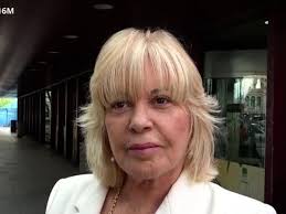 Bárbara Rey le da humor a la guerra judicial entre Revilla y el rey Juan  Carlos