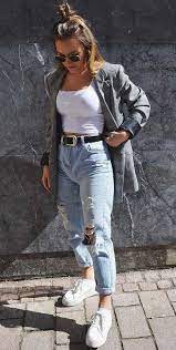 I think the baggie mom jeans is awful. Pin On Mom Jeans Outfit Ideas